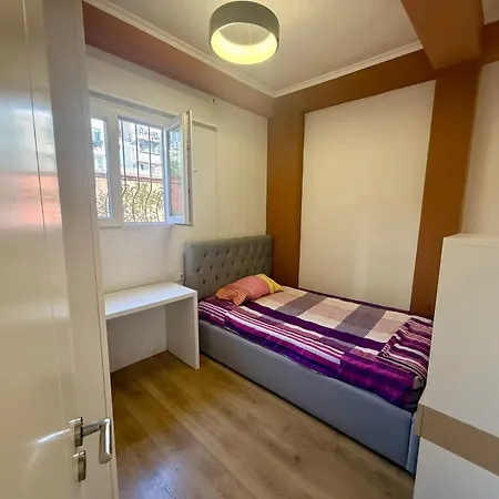 Apartment Elis *